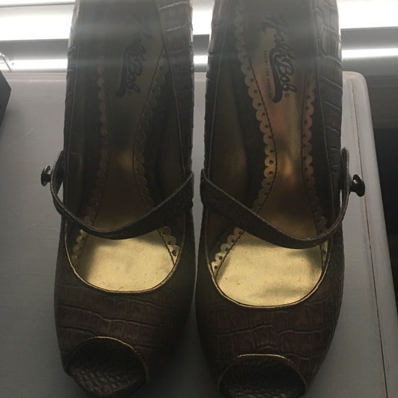 Hale Bob heels, like New! Wore them twice, size 7 - Picture 2 of 3
